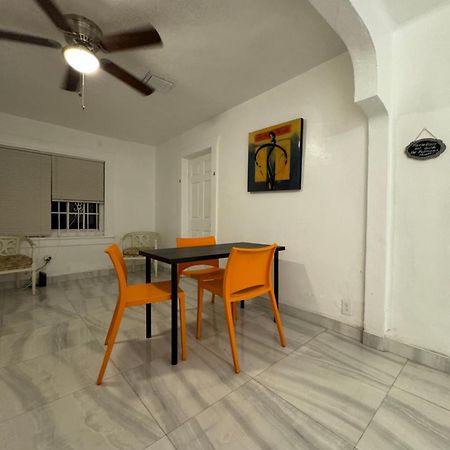 Parnasus Wynwood Hostel Miami Exterior photo